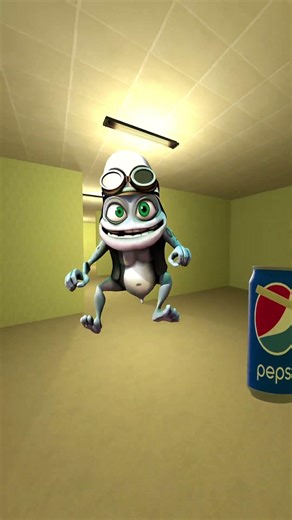 Crazy Frog chase me in Liminal Hotel Gmod Nextbot