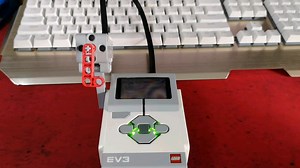 幸运大转盘程序，控制电机匀加速，以最大速度随机转动几秒，匀减速