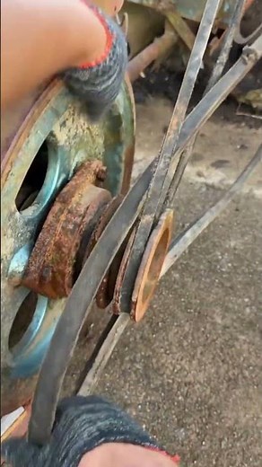 Easy Trick to Remove and Replace a Stuck Fan Belt