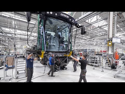 CLAAS | Excellence Harsewinkel 3/6. Cab, straw chopper and elevators.