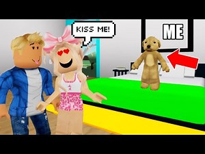 SPYING ON PEOPLE AS A DOG IN BROOKHAVEN!!