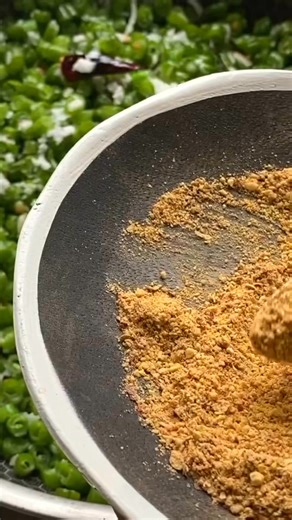It’s easy to find green beans any time of year and the rest of the ingredients are pantry items you might already have. Everyone who tries this dish loves it! Recipe linked in comments. #ministryofcurry #easyrecipe #indianrecipes #summerrecipes | Ministry of Curry