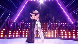 Your smile is like a breath of spring, your voice is soft like summer rain! Noah Cyrus 🖤 Covering Jolene in Miami at #MileysNewYearsEveParty Dolly Parton NBC Peacock TV | Miley Cyrus