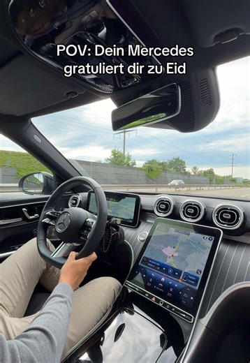 Eid Mubarak: Feierlichkeiten in der Moschee