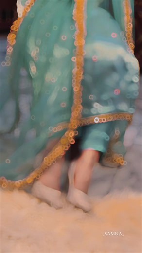 Modern Mehndi Designs for Feet: Simple and Elegant