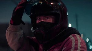 Crime 101: A thief with a code (featurette)