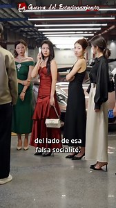 Título 📺[Doblado]La Guerra del Estacionamiento 🔗https://short.inbeidou.ai/link/shortmax/serial/2yS4c2YM/12 Haz clic en el enlace para descargar la app y ver el cortometraje completo. 😍 Sinopsis:El esposo de la hija del hombre más rico simplemente sonrió y le dijo que la ayudaría a mantener su auto de lujo, pero luego se dio la vuelta y se lo entregó a su amante que estaba afuera. Lo más dramático es que este amante resultó ser su compañero de universidad. Cuando se encontraron en el garaje su