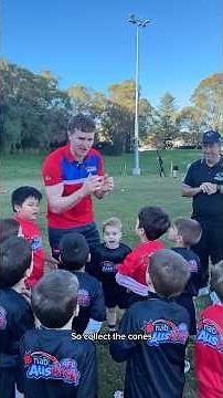The kids definitely kept Tom Green on his toes at this NAB AFL Auskick session 😂