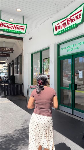 Krispy Kreme has launched a limited edition MATCHA range featuring: 🍩 Matcha Ring Doughnut 🍓 Strawberry Matcha Doughnut 🍵 Matcha Latte 🧊 Iced Matcha Latte 🥤 Iced Strawberry Matcha Latte Find out if your local store is stocking it here: https://new-idea.visitlink.me/SHvX7y | New Idea Food