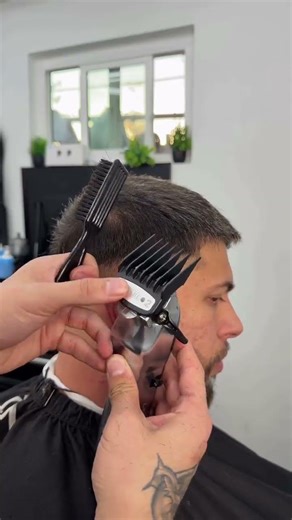Step-by-Step Mid Fade Tutorial Using Clippers #fade #barber #haircut