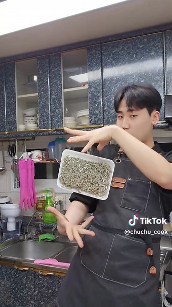 어머니께 극찬받은 꽈리고추멸치볶음 레시피