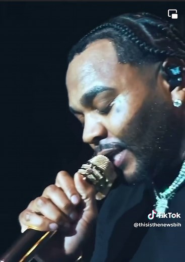 Kevin gates spits it fan mouth at one of his shows. Thoughts? #kevingates #fypシ #followme #blacktiktok #blacktiktokcommunity #fypシ゚viral #trending #explorepage