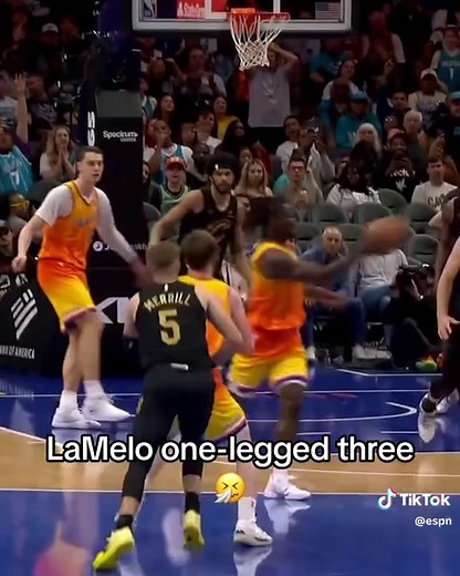 LaMelo Ball's Incredible One-Legged Three-Point Shot