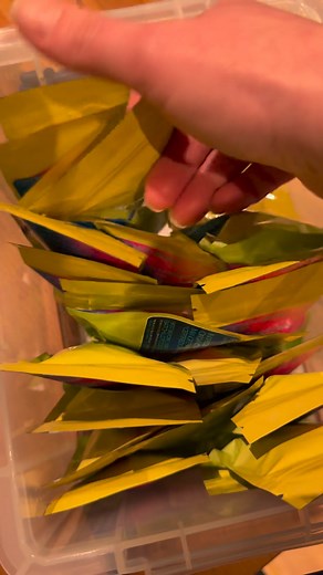 • Deeply moisturises and softens dry, chapped lips • Rich in vitamins A, C & E to support smooth, healthy lips • Helps repair and protect the delicate lip skin • Forms a gentle barrier against wind and cold • Absorbs quickly without greasy residue • Naturally soothing and calming • 100% plant-based, vegan-friendly, and cruelty-free✨ | Beautify-studio | Facebook