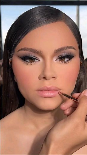 Grey Smokey Eye Tutorial