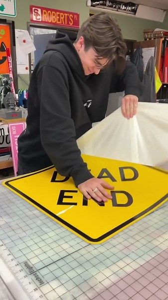 WORLD'S WORST WORKER