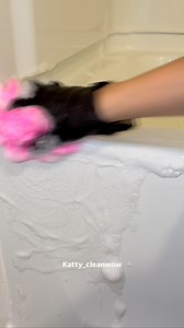 Forget rough brushes – this body sponge is my secret weapon for a spotless bathtub🧽✨I tried cleaning the bathroom with a soft body sponge, and it changed everything! It gently removes dirt, keeps the shine, and makes the whole process feel effortless. Sometimes the simplest tools work best! #bathroomcleaning #bathroomreset #bathroomdetox #deepcleaning #cleanwithme #satisfyingcleaning #cleaningmotivation #bathroomhacks #bathroomideas #bathroomremodel #asmrcleaning #bathroominspo #bathroomstyle #