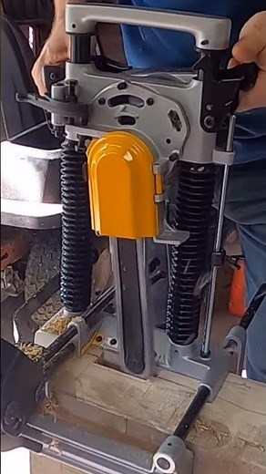 ‪@MakitaToolsUSA‬ 7104L chain mortiser in action