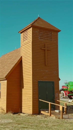 I love exploring and finding wonderful, normal, beautiful things. Here is a roadside spot I love.