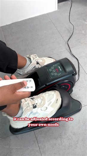 OMG! 🔥Who invented this mini elliptical machine! I can't believe it's so convenient! You can use it anytime, anywhere!🏃‍♂️🥰#halloween #ancheerttreadmill #stepper #tiktokshopblackfriday #fyp #pinktreadmill #ancheer #convenient #elliptical #minielliptical #sports #gym