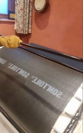 the Bothy - how to fold out the Som'toile 3 fold sofabed