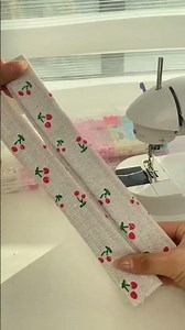 Mini Handheld Sewing Machine