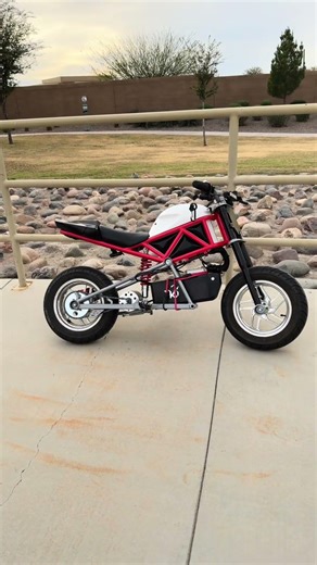 better rider than the new owner of my old razor‪@72vmatix‬ #ebike #electricbike #razor #rsf650