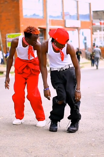 Kumbavu Zangu Dance Performance by Yoyo and Dancemessiah