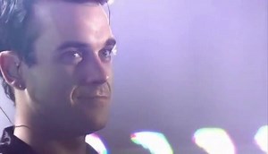 5.9M views · 115K reactions | Esta belleza de canción va para todos los que tenemos un Angel que nos cuida desde el cielo disfruten //ROBBIE WILLIAMS //ANGELS (subtitulada) | Musica & Letras | Facebook