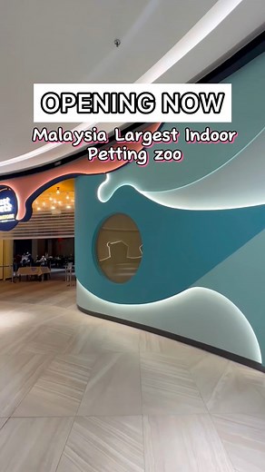 Malaysia’s NEW largest indoor petting zoo in PJ!😍📍Just Pets Megastore @ Tropicana Gardens Mall💰Ticket from RM48 (adult) ; from RM38 (Children)📸Video credit: @nina_trisyia (TikTok) | KL Foodie