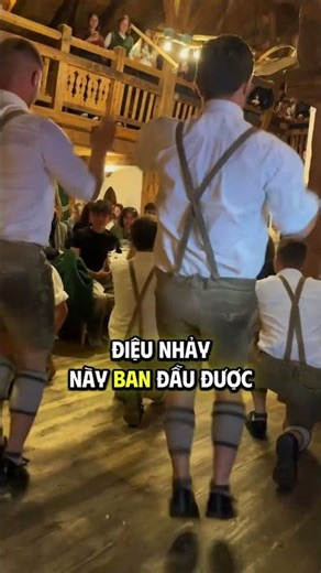 Điệu nhảy “kỳ lạ” của hội bạn thân khiến cả thị trấn phải chú ý! #gym #gymmotivation #gymlife