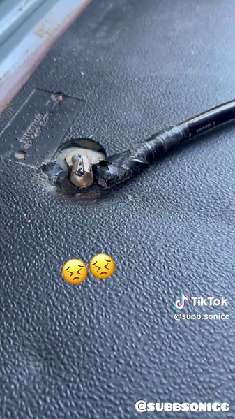 there was some other bad stuff, but got it cleaned p well🔥🔊 #foryou #tiktok #relate #subbsoniccaudio #teampie #goldeneagleaudio #caraudio #installation #soundquailty #subbsonicc #subsonic #subwoofer #🔊 #😳 #Sq #badassbuild #fyp #amplifier #music #sundown #sundownaudio @Noah || LoudKia⚡️🔊