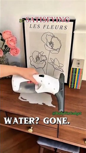 👉 WAIT FOR IT… 😳 #Shorts | Satisfying Glass Cleaning Hack #Shorts