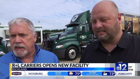 R+L Carriers celebrates expansion in Richland