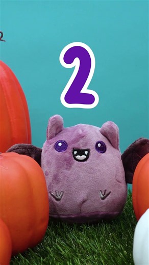 Count the Bats! 🦇 #counting #halloween #cocomelon