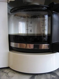 How to Remove Coffee Stains From a Carafe | Homesteady