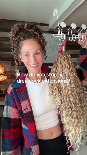 @Zoe🐾Daina recently asked how I store my loc extensions. It’s such a great question mostly because the answers can be so plentiful and diverse! How do you store your extensions? Here is a little video showing how I store mine. I hope you are able to glean a pearl of wisdom (or two) from this post (and hopefully shared ideas in the comment section). #dreadlockextensions #curlydreadlocks #dreadlocks #dreads #locextensions