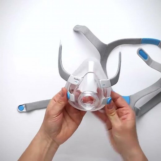 Auseinandernehmen der AirFit™ F20 Full Face Maske