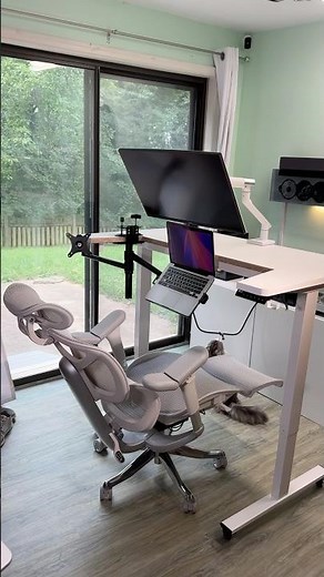 Electric standing desk for my recliner workstation design idea