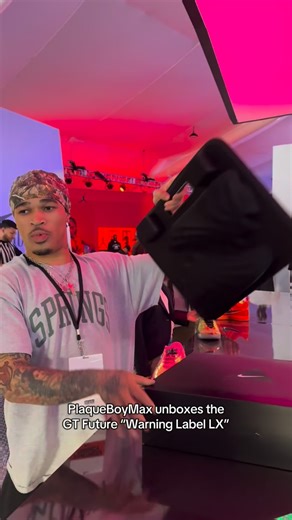 @plaqueboymax pulled up to the Foot Locker Takeover experience and left with that new new 👀🔥 | Foot Locker