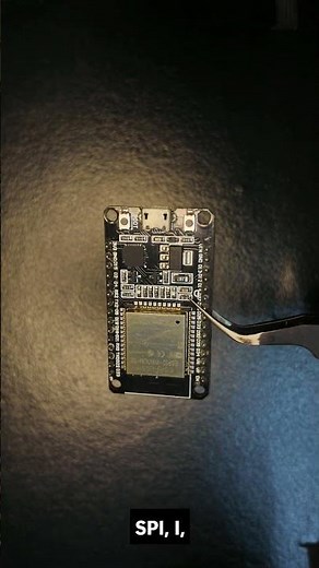 ESP32 Explained in 60 Seconds! 🚀 Everything You Need to Know
