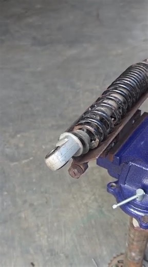 Motorcycle shock absorber repair process #shorts