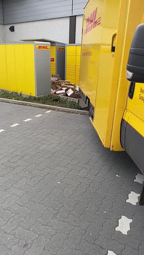 Efficient Delivery Services: Deutsche Post DHL in Bensheim