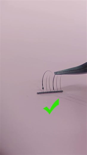 Pro Lash Placement Trick: Slide Glue for Perfect Fit! ✨