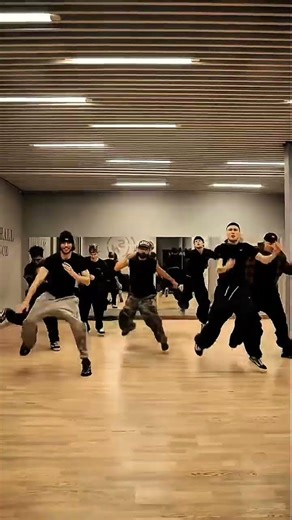 Best dance trend right now🔥 Как к себедомойTrend🥵 #viral#dance#tiktok#trending#shorts#fyp#blowup