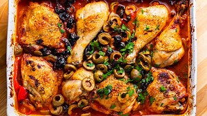 34K views · 1.6K reactions | Chicken Cacciatore is the perfect recipe to make when it starts to get cool. I added one my secret weapon ingredients in this one that I think you'll love! Print Recipe: https://www.sipandfeast.com/chicken-cacciatore/ | Sip and Feast | Facebook