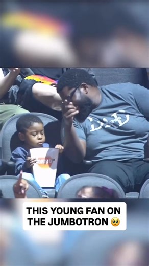 40K views · 215 reactions | This young fan was busy with his popcorn business until the cutest wave of the night happened  #NBAPhilippines | NBA Philippines | Facebook