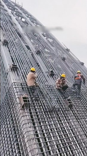 why did the engineers of the Mecca ⏰⌚ Clock Tower have to convert to Islam #shorts⌚⌚🗼 #makkah #viarl