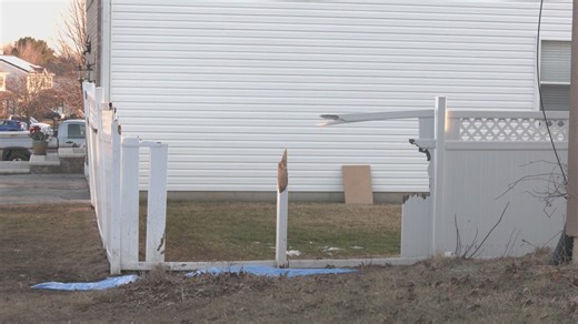 Residents react to neighborhood plane crash in Poplar Grove