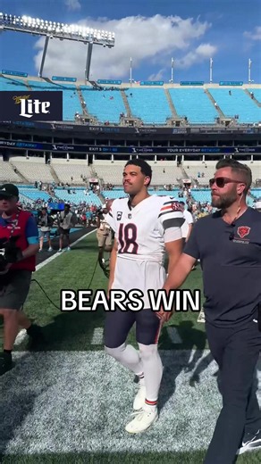 LET’S GOOOOOO 😤 #chicagobears #gameday #calebwilliams 📺: FOX | chicago bears